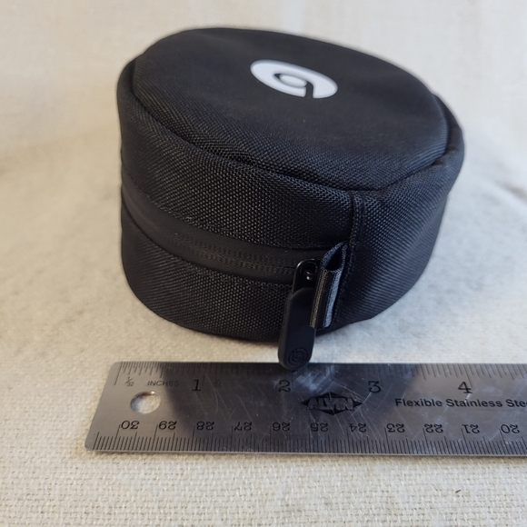 Genuine Beats by Dre Solo2/Solo3 Black/White *Case Only* - Picture 2 of 11